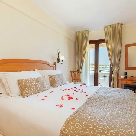 Mira Hotel