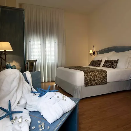Hotel Mira