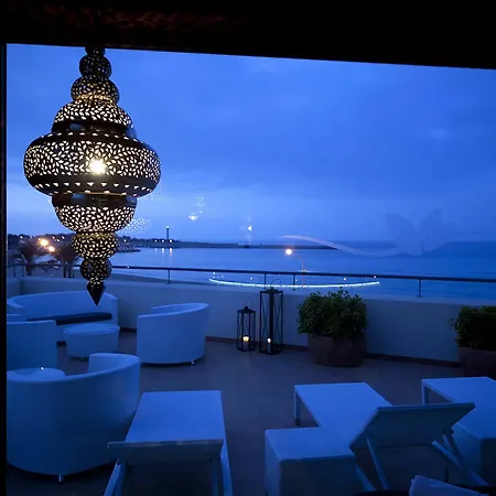 Mira Hotel