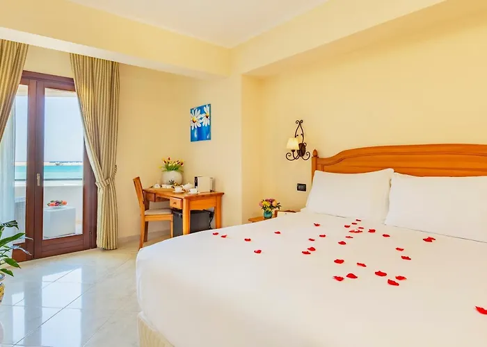 Mira 3* 산비토로카포