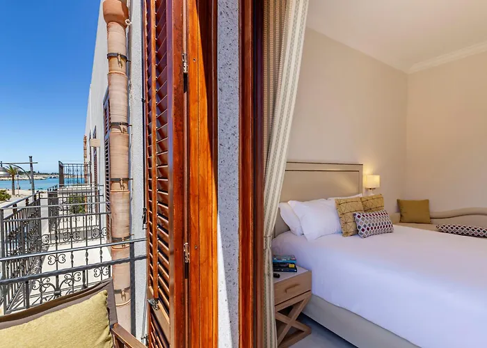 Mira 3* 산비토로카포